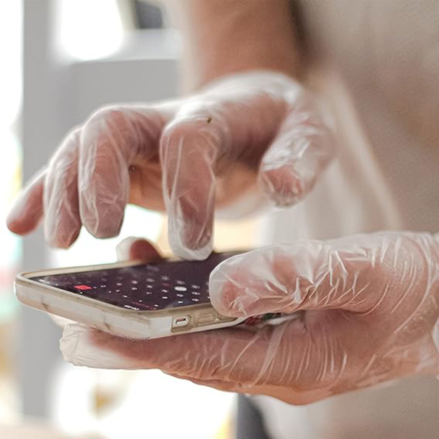 100-Pack Clear Vinyl Disposable Gloves - Latex-Free, Powder-Free - Ideal for Food, Safety & Cleaning